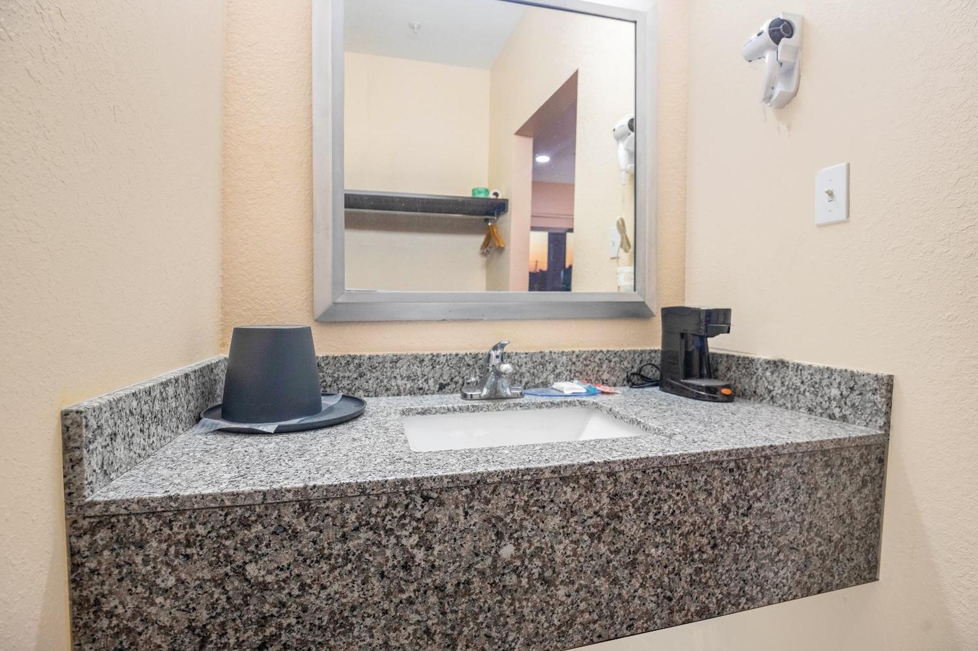 Oyo Hotel Adairsville Calhoun South I-75 Dış mekan fotoğraf